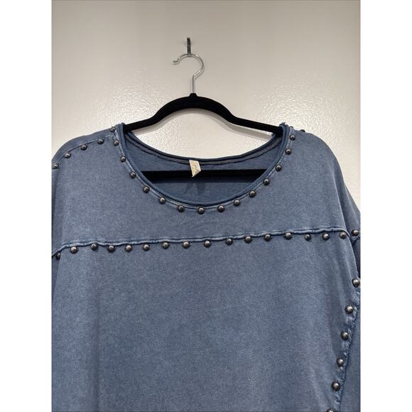 Free People Studded Blue Dillon Top Women’s Size Small Boho Dolman Sleeve Studs - Picture 2 of 10